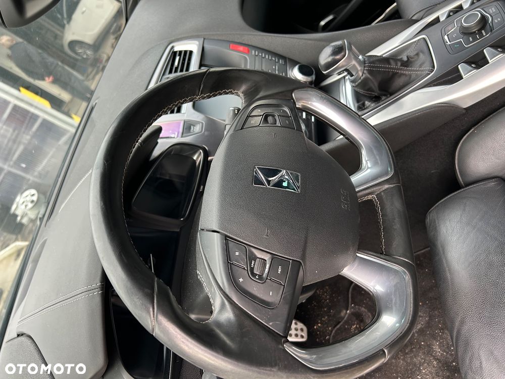 Citroën DS5 HDi 165 Business - 7