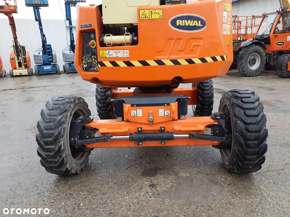 JLG 340AJ - 8