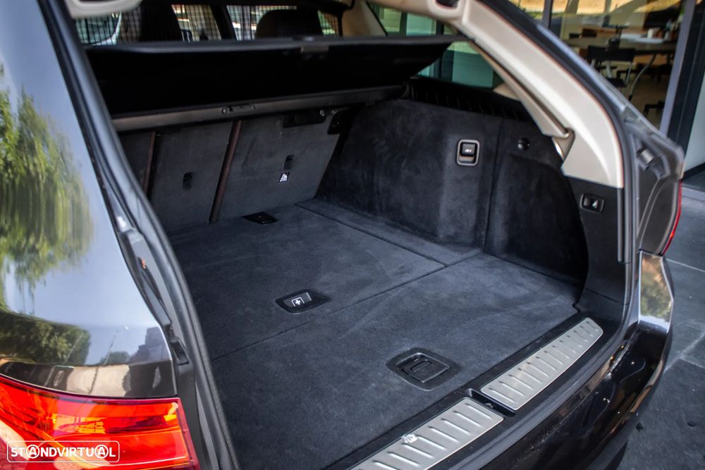 BMW 520 d Line Luxury Auto - 27