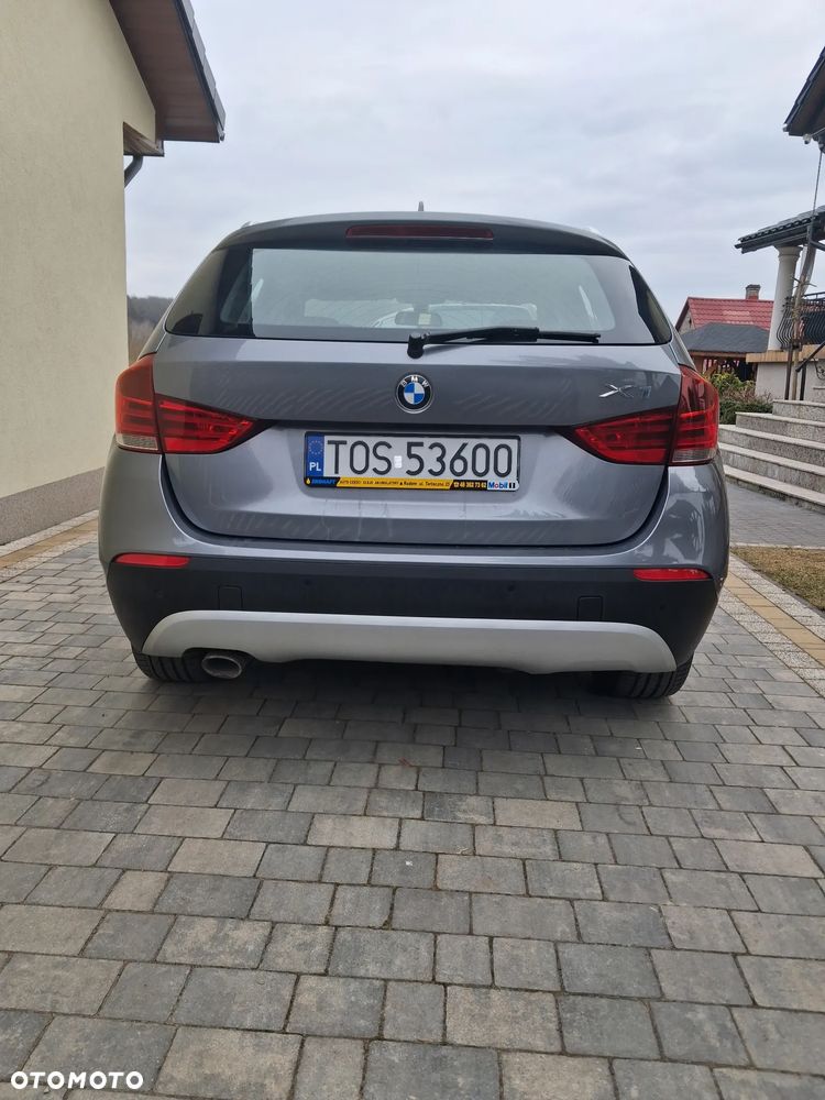 BMW X1 xDrive18d xLine - 10