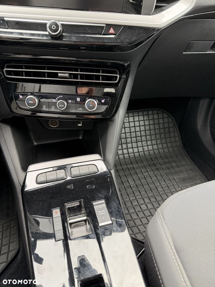 Opel Mokka 1.2 T Elegance S&S - 10