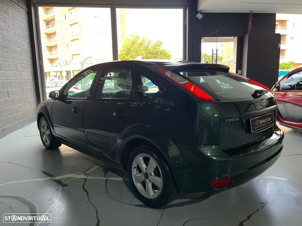 Ford Focus 1.4 16V Sport - 7