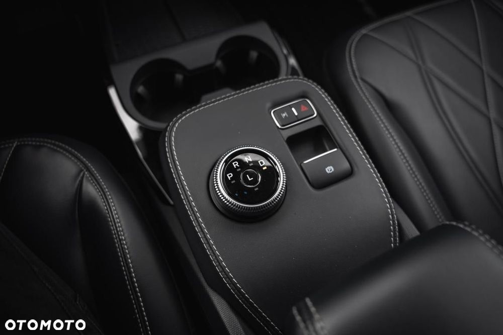 Ford Mustang - 25