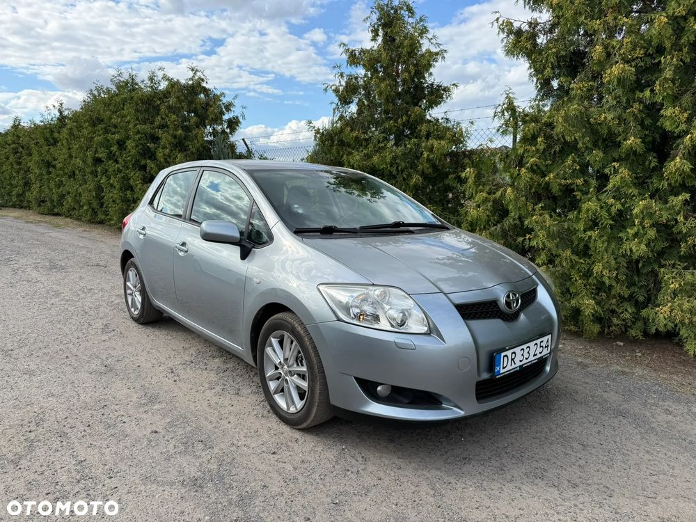 Toyota Auris 1.4 D-4D Luna - 4