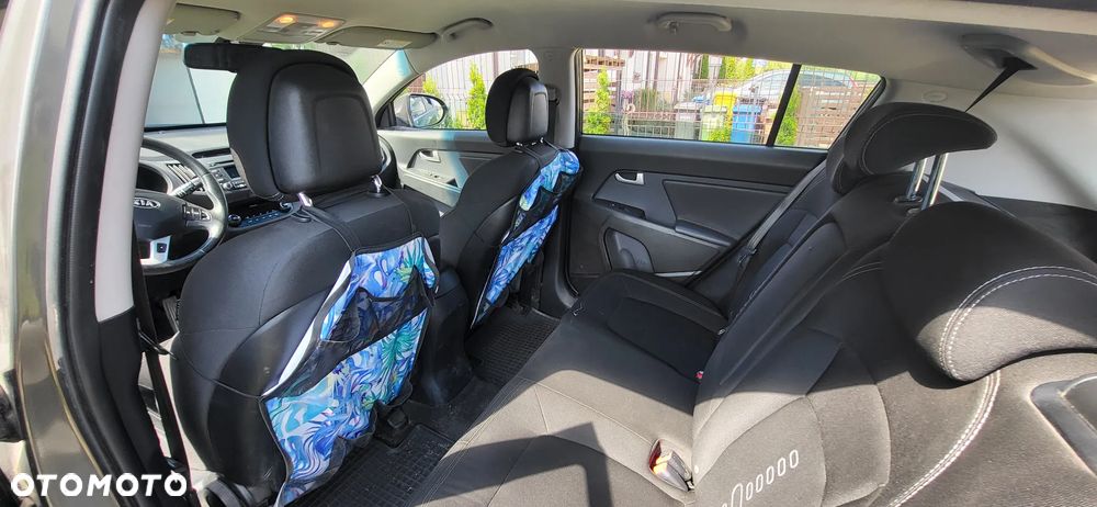 Kia Sportage 2.0 S - 11