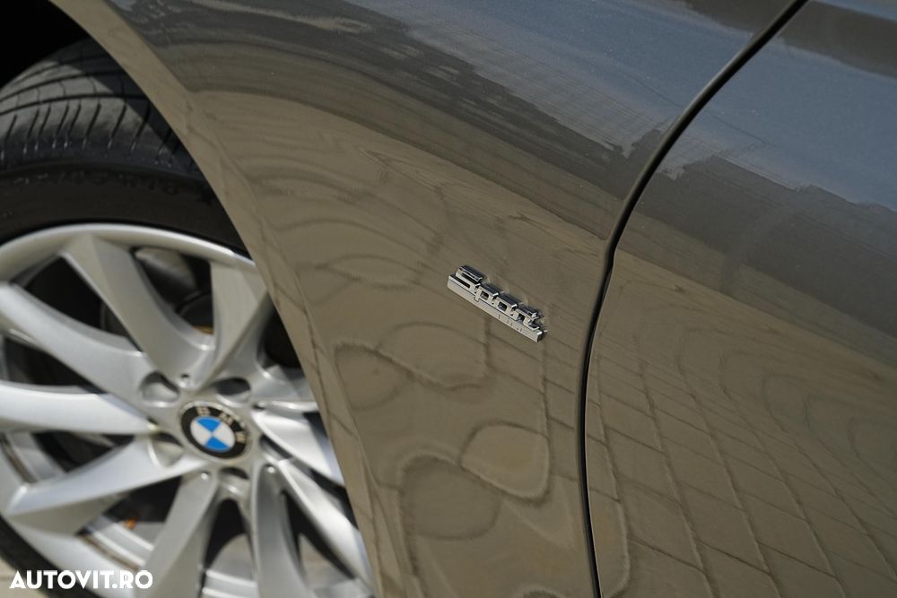 BMW Seria 3 320d Aut. Sport Line - 22