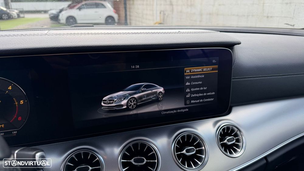 Mercedes-Benz E 220 d AMG Line - 32