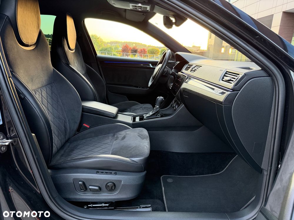 Skoda Superb 2.0 TDI Sportline DSG - 37