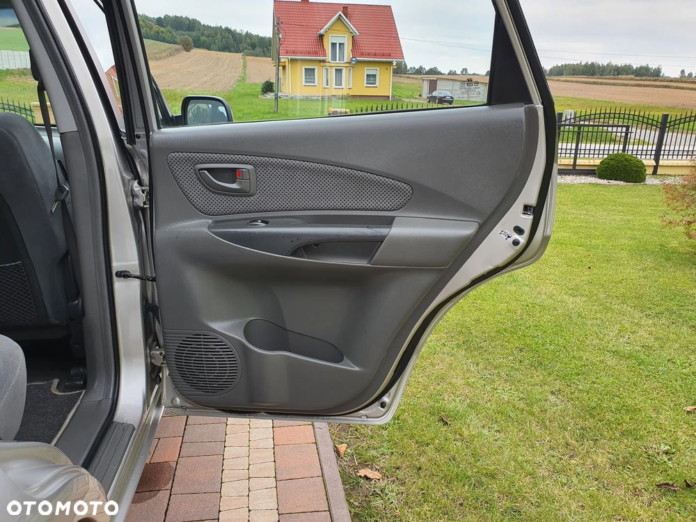 Hyundai Tucson 2.0 Active / Style - 21