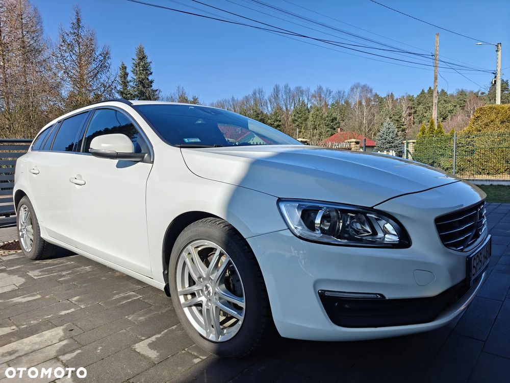 Volvo V60 D3 Momentum - 3