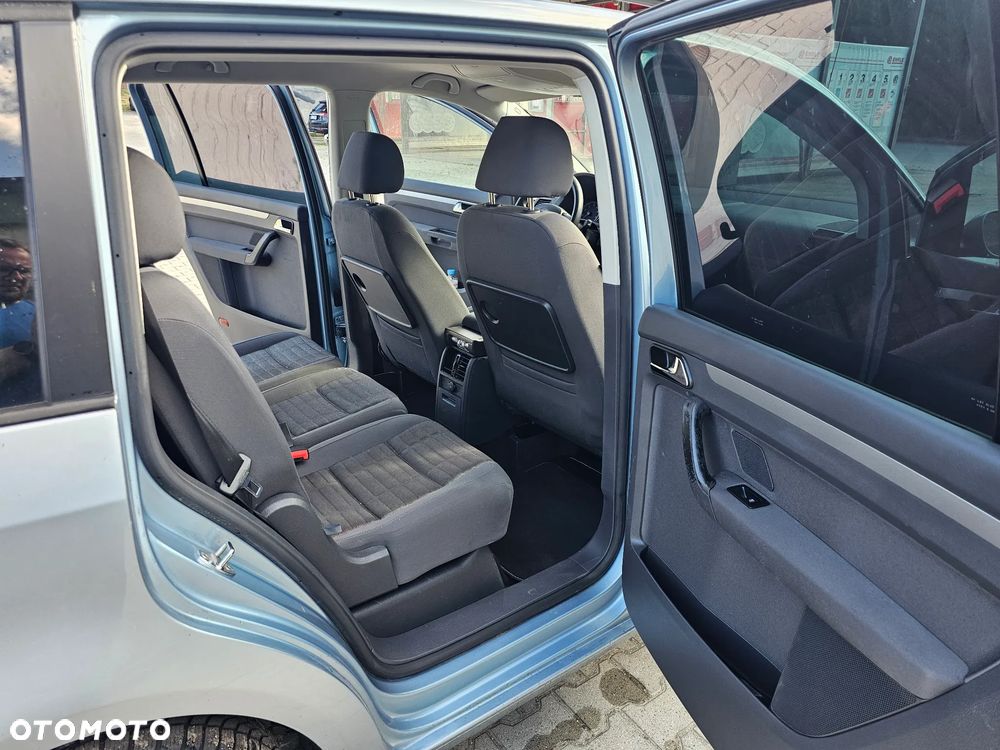 Volkswagen Touran 1.4 TSI Trendline - 11