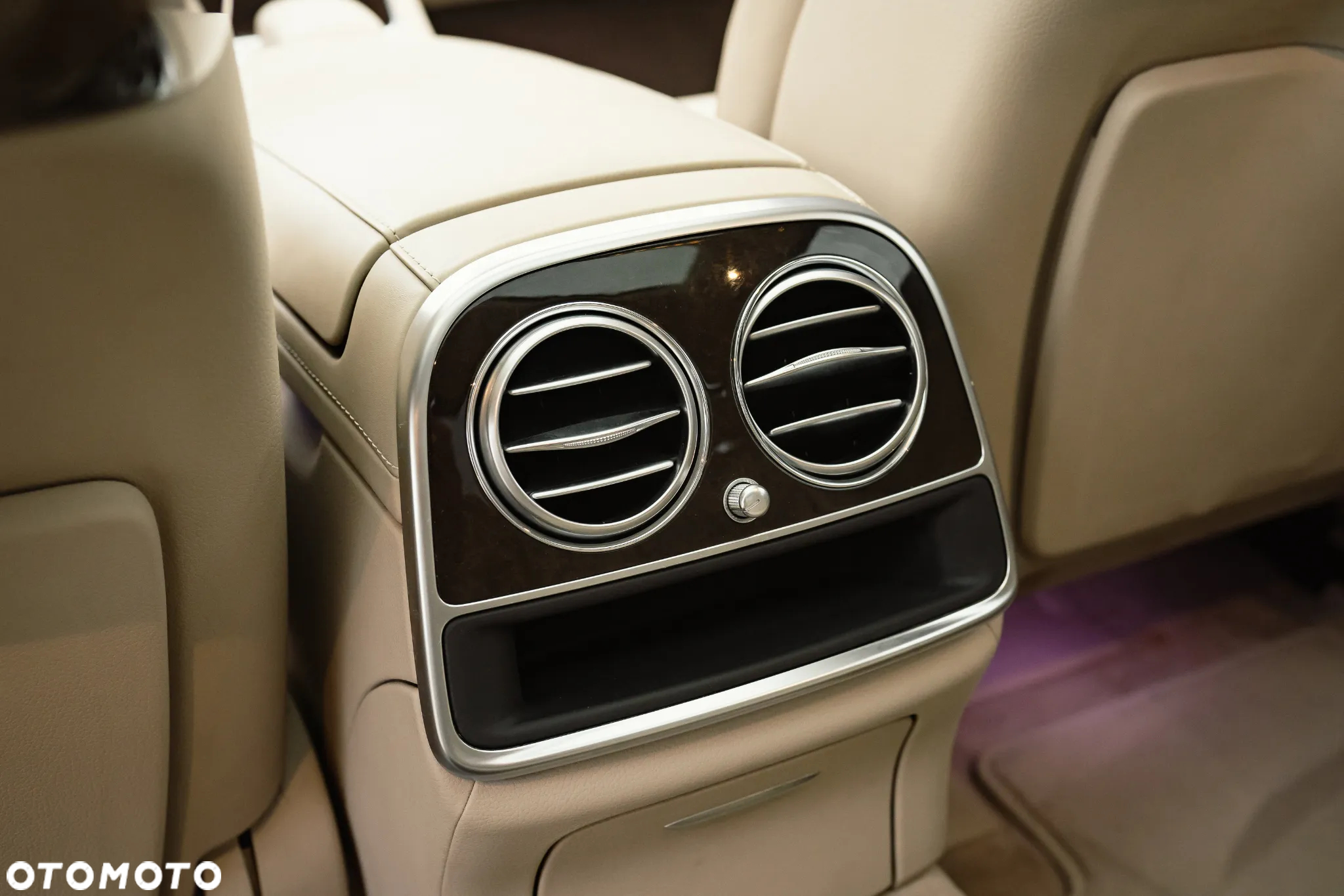 Mercedes-Benz Klasa S 500 4-Matic 7G-TRONIC - 22