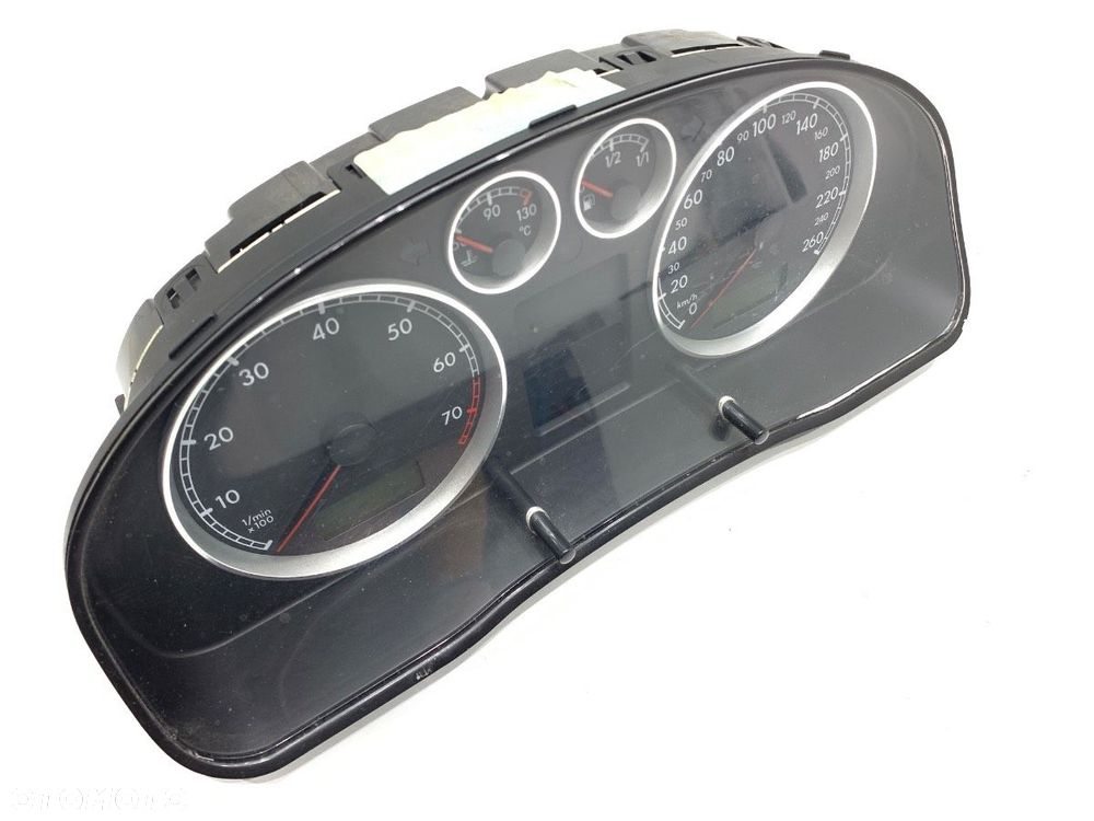 LICZNIK  VW PASSAT B5.5 (3B3) 2000 - 2005 1.8 T 20V 110 kW [150 KM] benzyna 2000 - 2005 3B0920827 - 2