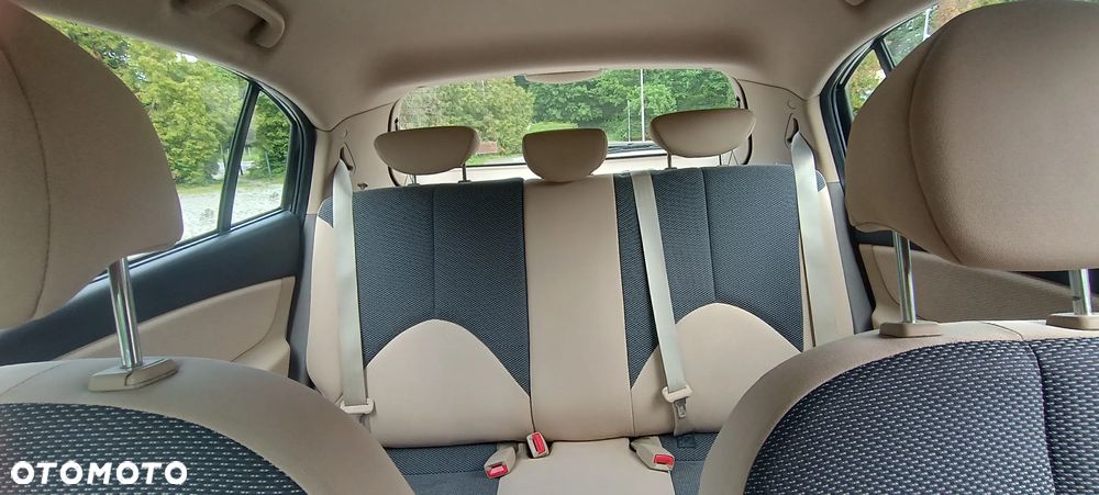 Kia Rio 1.5 CRDi Family - 12