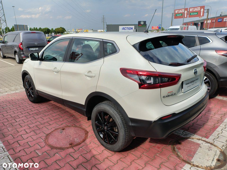 Nissan Qashqai - 4