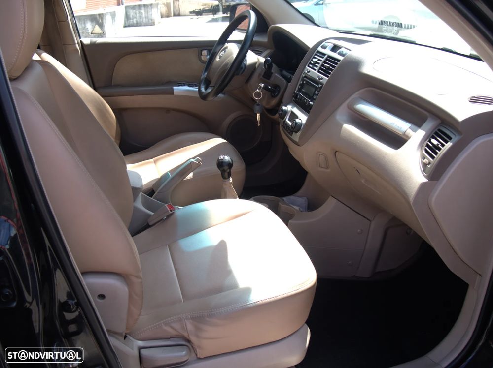 Kia Sportage 2.0 CRDI LX - 8