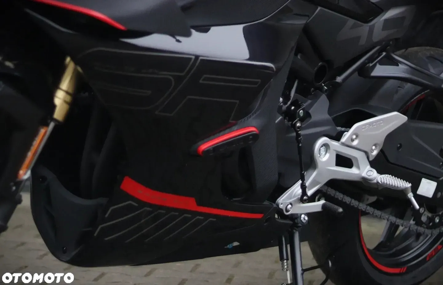 CFMoto SR - 13