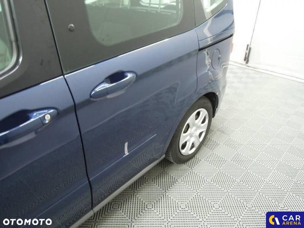 Ford Tourneo Courier - 38