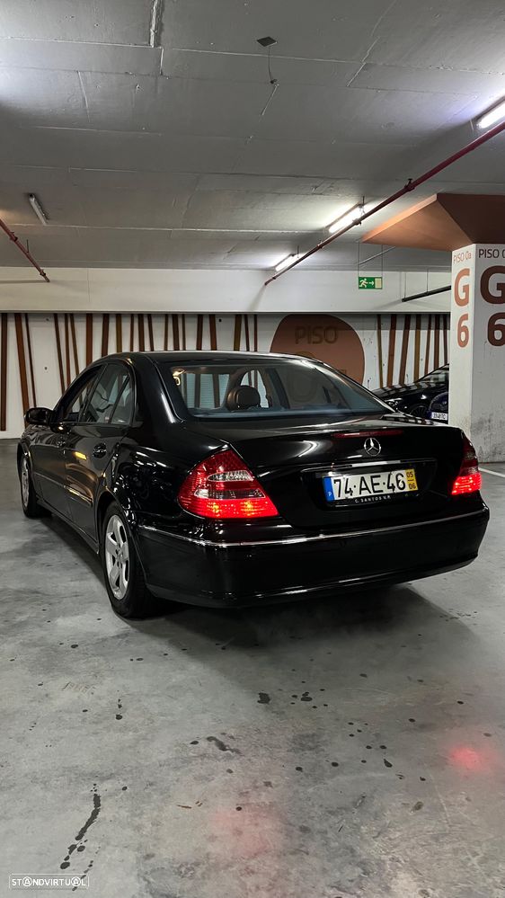 Mercedes-Benz E 220 CDI Avantgarde Aut. - 2