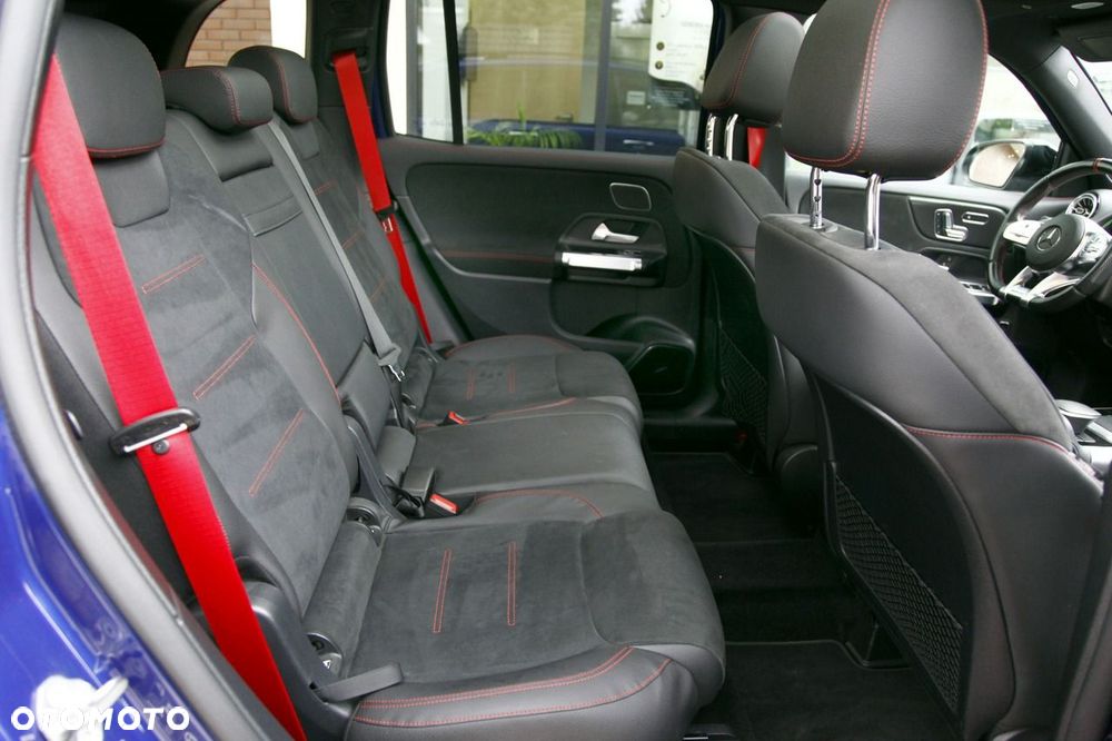 Mercedes-Benz GLB - 22