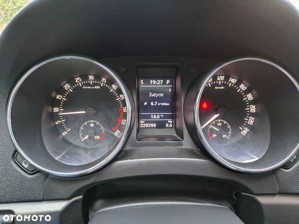 Skoda Yeti 2.0 TDI SCR 4x4 Joy DSG - 4