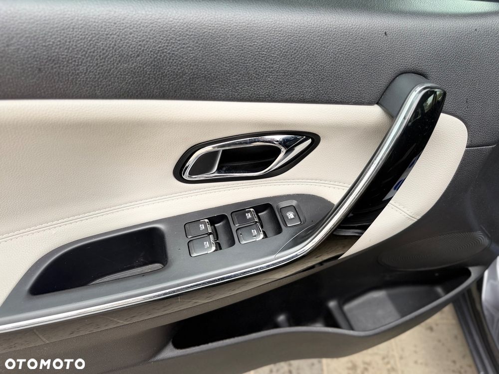 Kia Ceed - 12