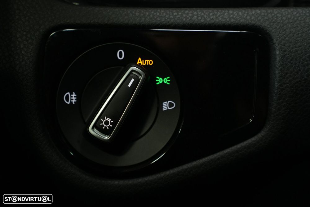 VW Golf 2.0 TSI R DSG - 27