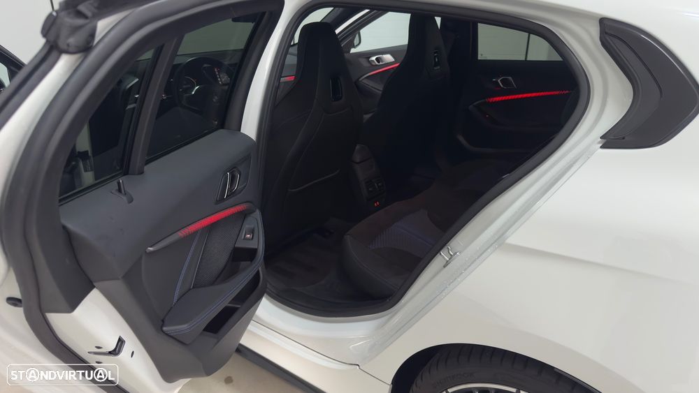 BMW M135i xDrive - 19