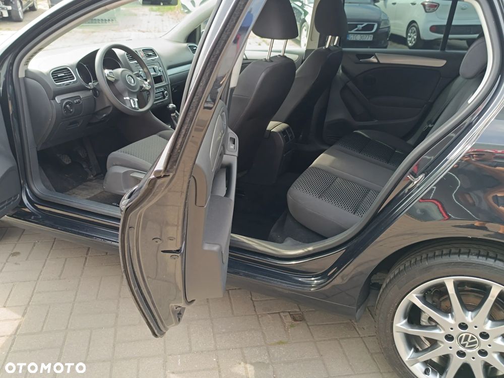 Volkswagen Golf - 14