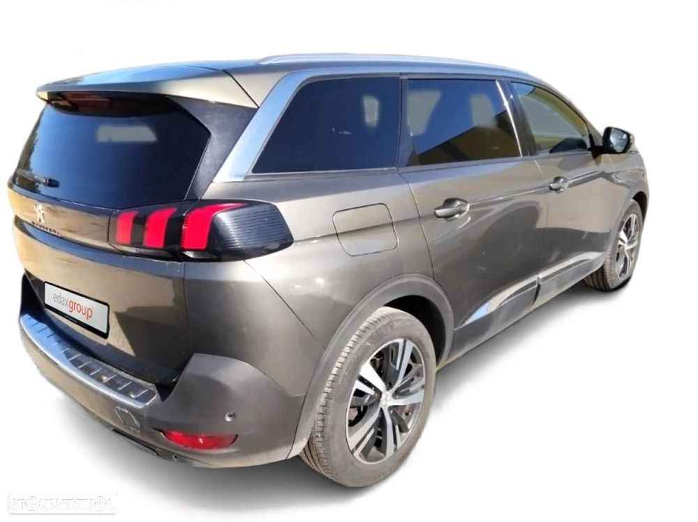 Peugeot 5008 - 2
