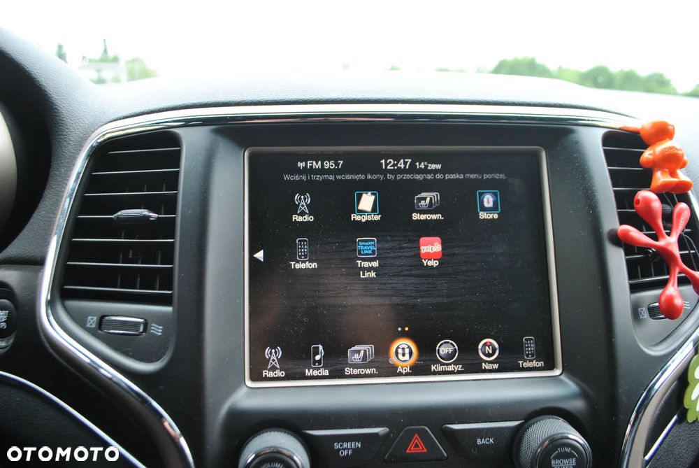 Jeep Grand Cherokee - 22