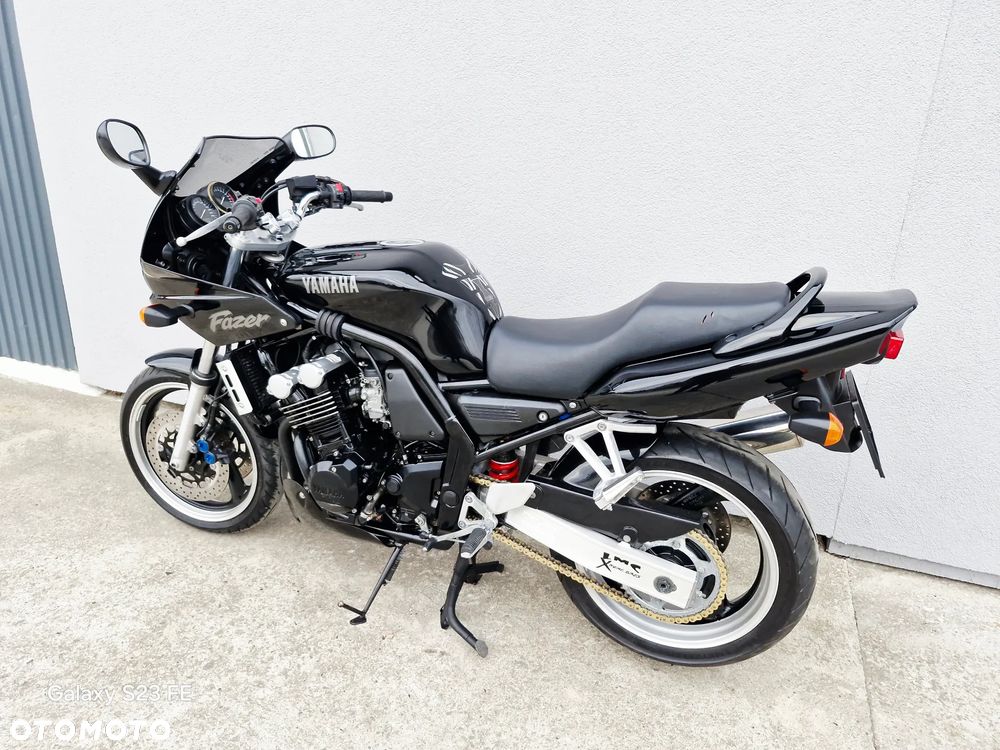 Yamaha FZS - 5