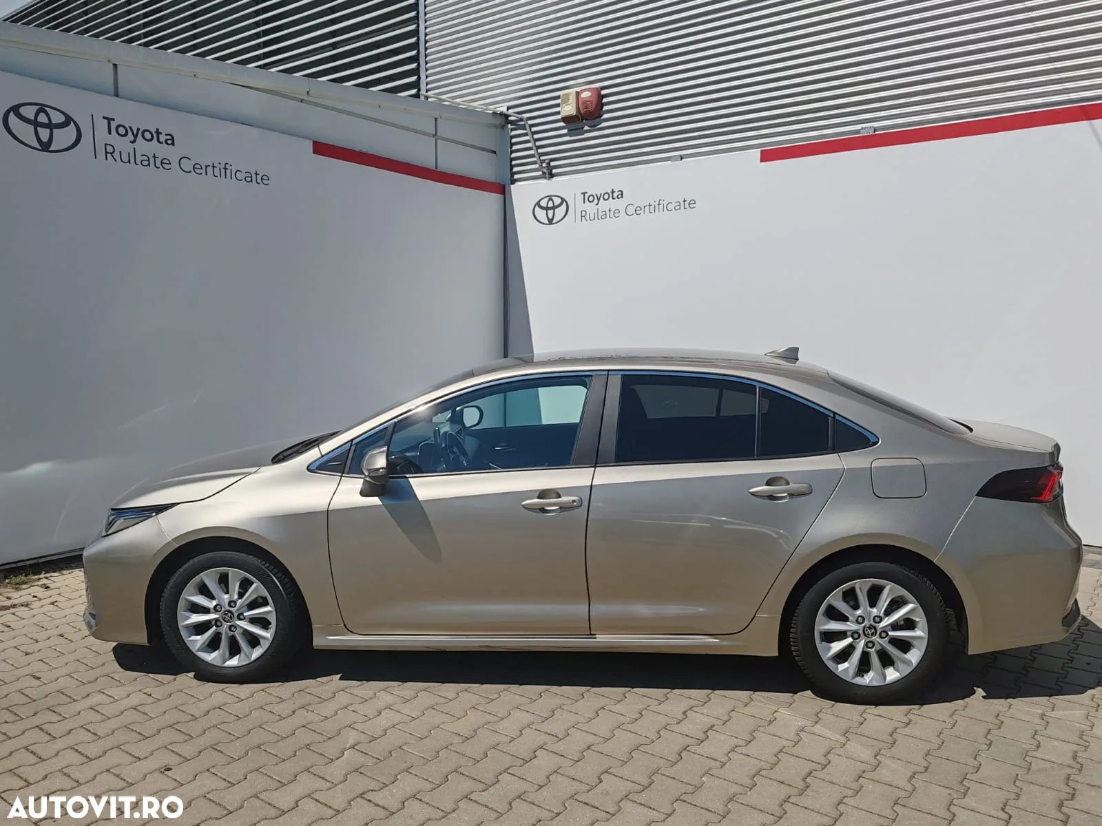 Toyota Corolla 1.8 HSD Dynamic - 2