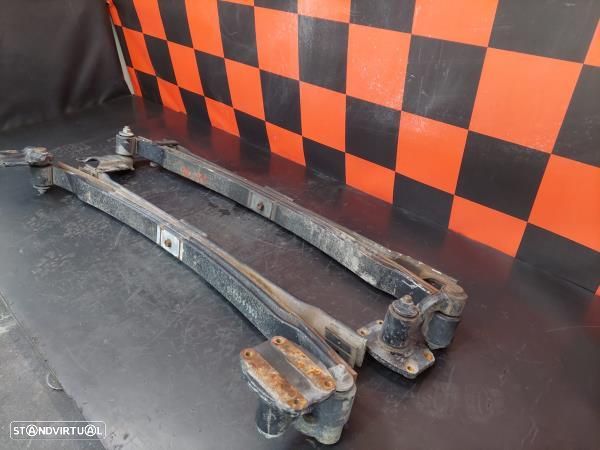 Conjunto Molas Suspensão Tras/Traseira Nissan Cabstar E - 2