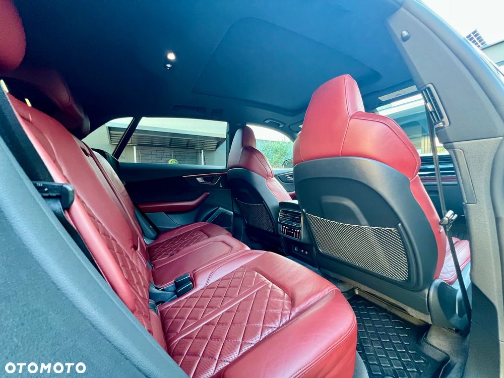 Audi SQ8 - 36