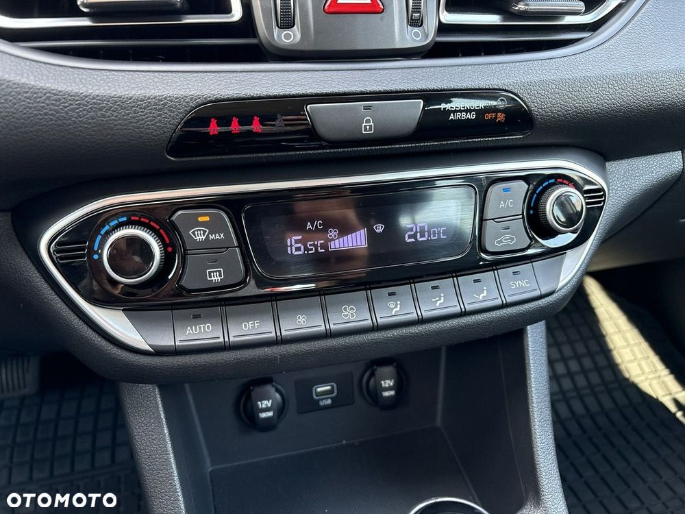 Hyundai i30 - 13