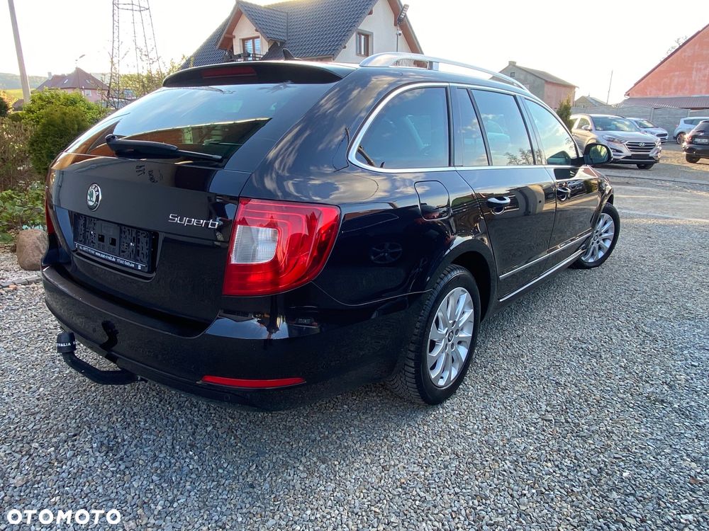 Skoda Superb 2.0 TDI DSG Exclusive - 4