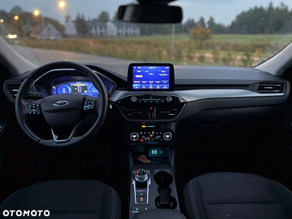 Ford Kuga 1.5 EcoBlue TITANIUM - 19