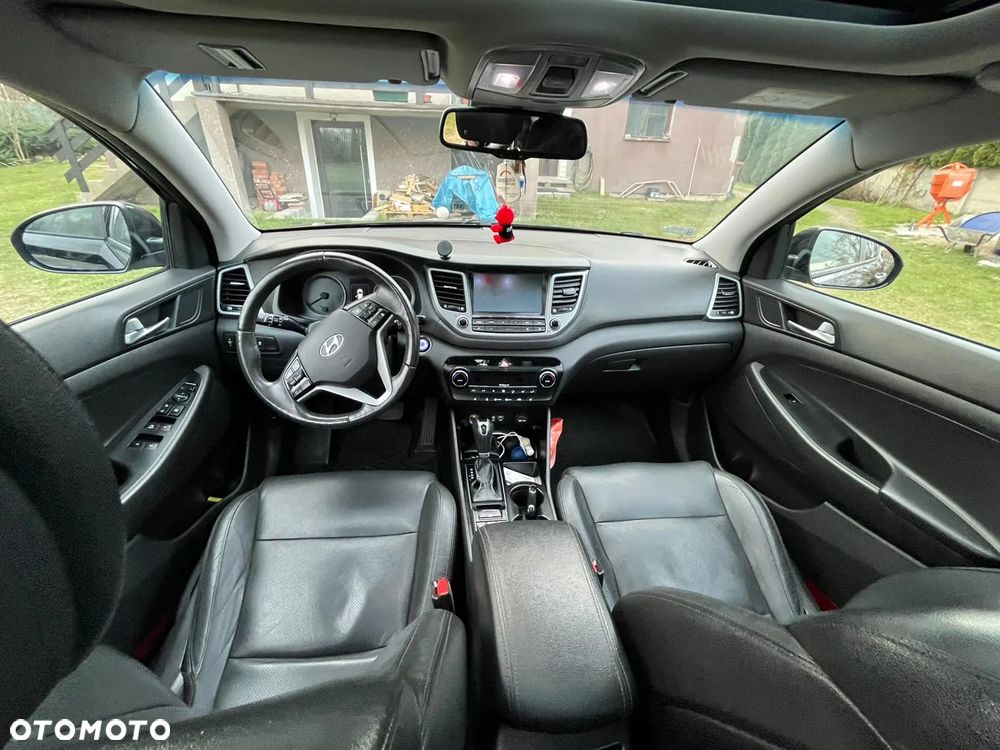 Hyundai Tucson 2.0 CRDI 4WD Automatik Style - 10