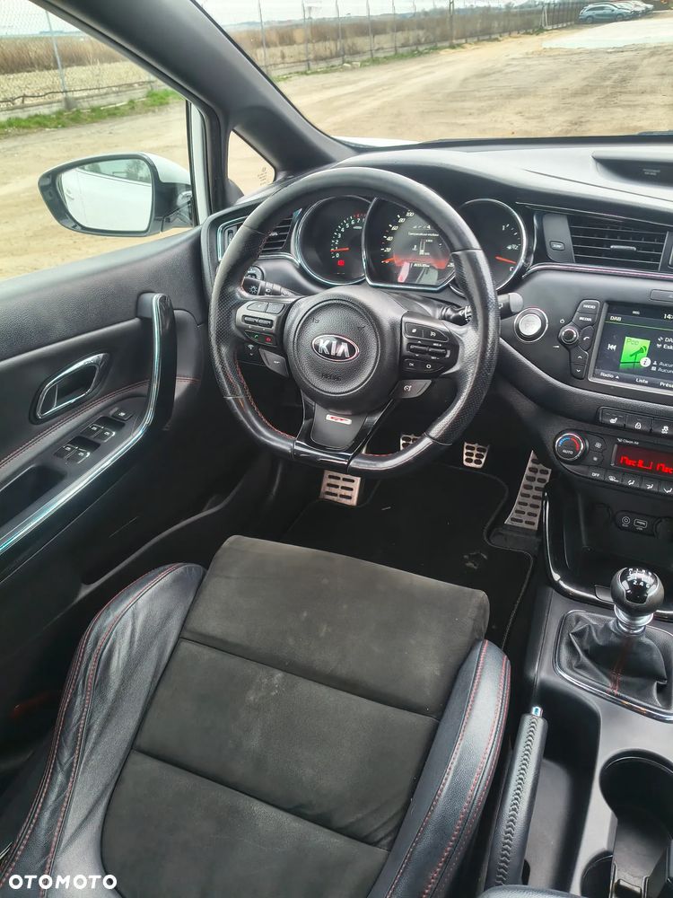 Kia Ceed - 14