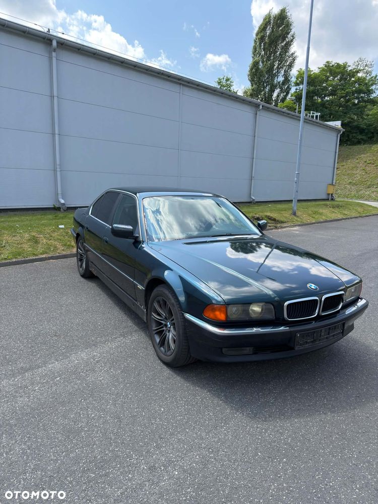 BMW Seria 7 - 2