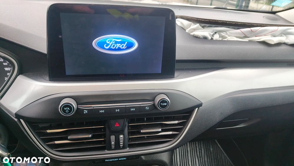 Ford Focus 1.5 EcoBlue SCR Titanium - 9