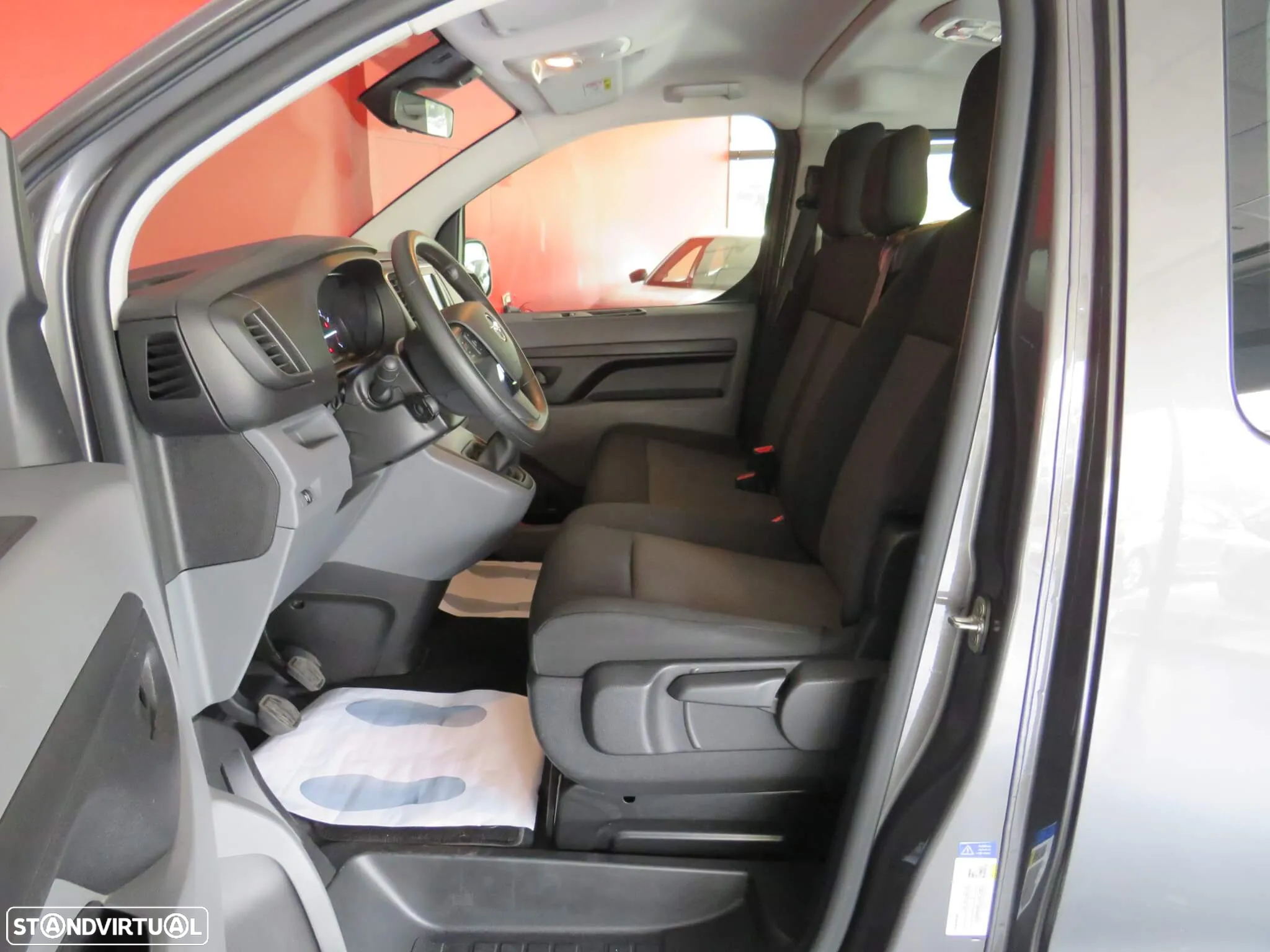 Opel Vivaro 1.5 CDTi L2H1 Essentia Inc - 12