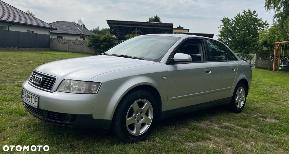 Audi A4 Limousine - 16