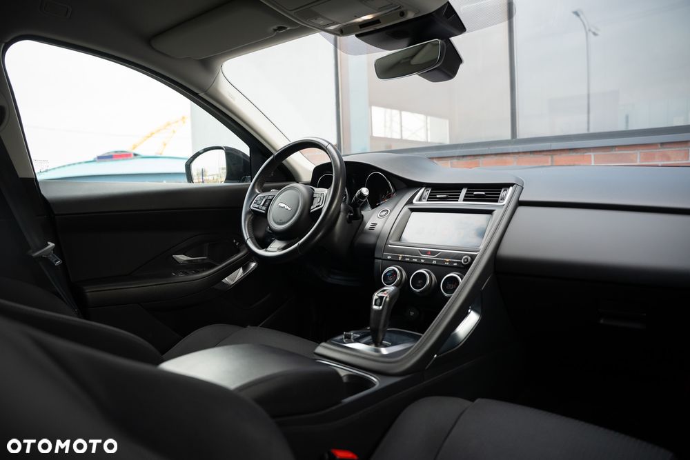 Jaguar E-Pace - 29