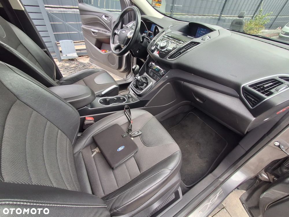Ford Kuga 2.0 TDCi Titanium - 8