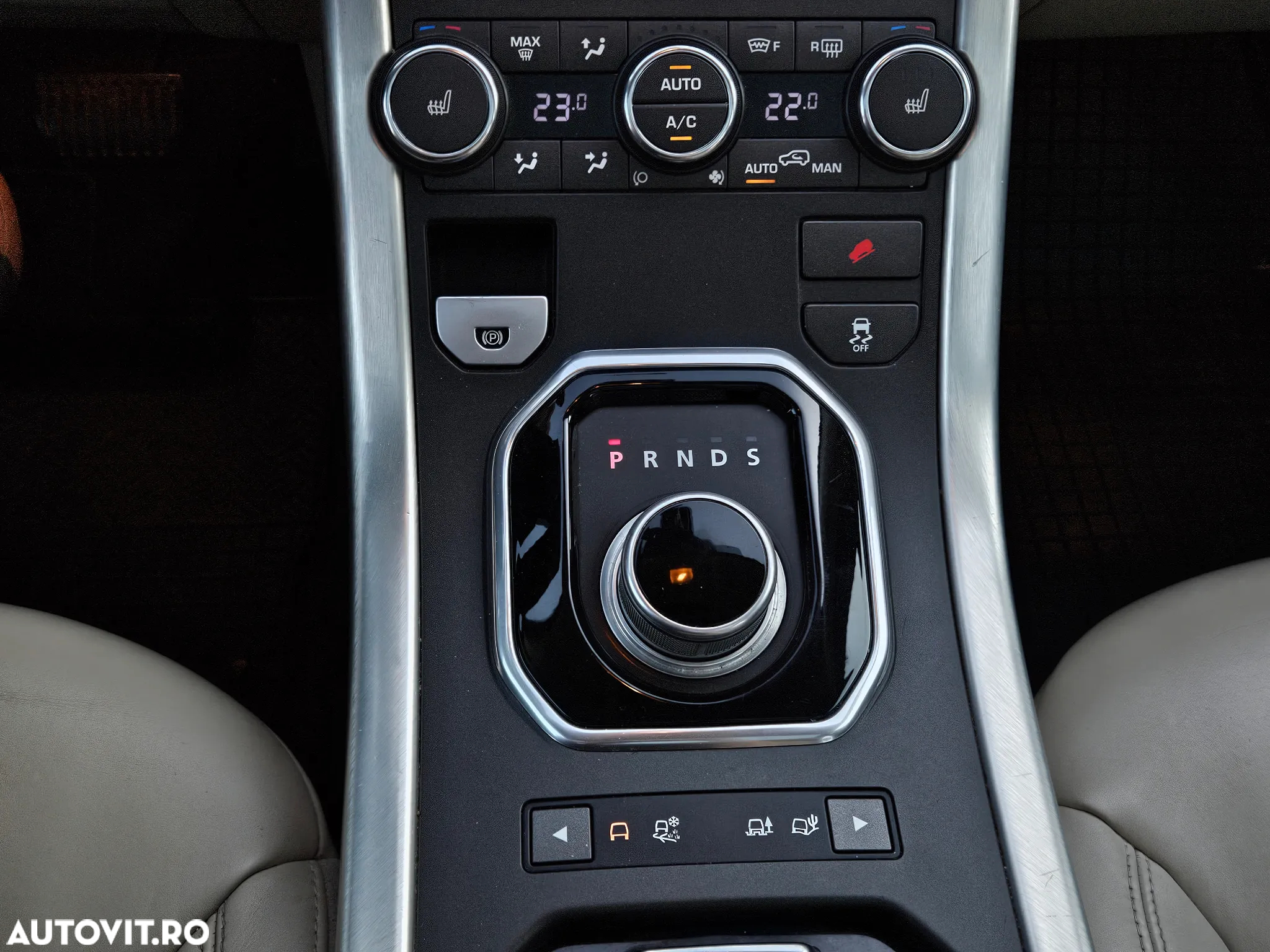 Land Rover Range Rover Evoque - 15