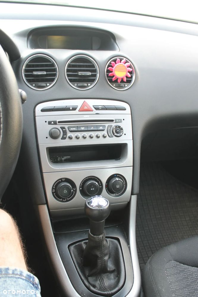 Peugeot 308 1.6 Premium - 11