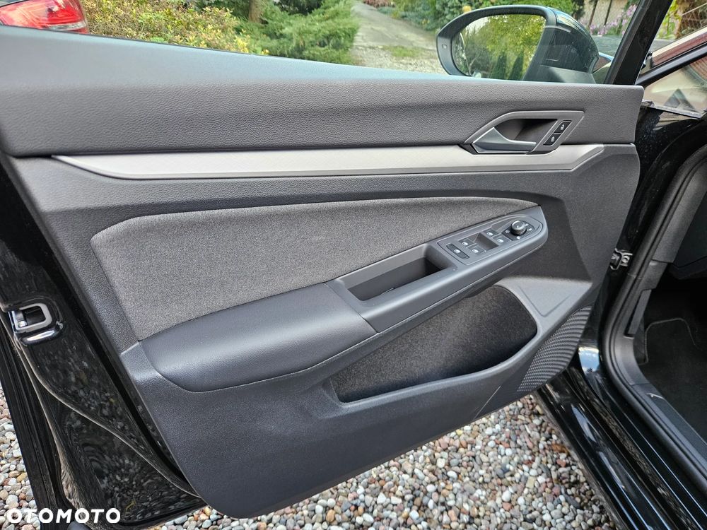Volkswagen Golf - 16