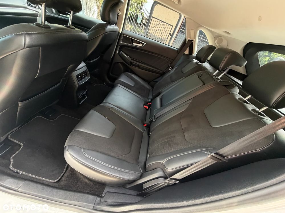 Ford Edge 2.0 TDCi Twin-Turbo 4WD ST-Line - 31